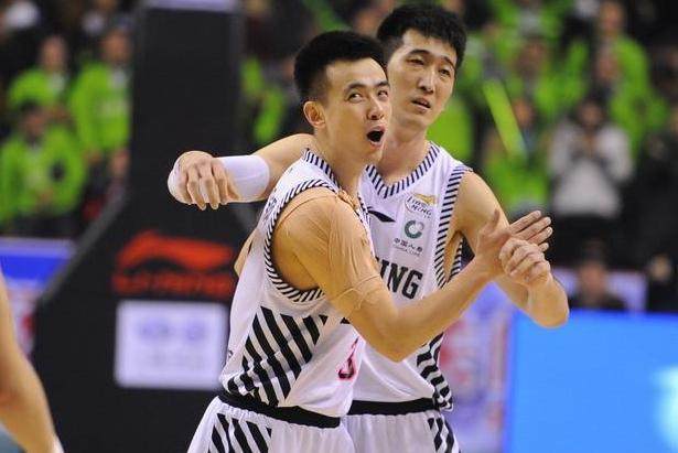 拉布亚德发文告别英博，队友马莱莱、马马杜送上祝福（拉布亚德社媒告别英博，马莱莱、马马杜送上祝福）