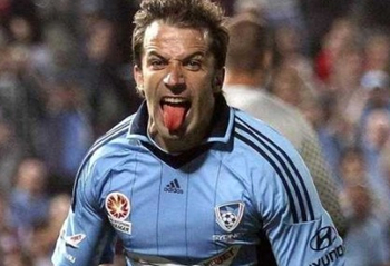 博主：东欧球队争夺萨缅托，但球员本人更倾向于征战中超（东欧多队竞逐萨缅托，球员本人更倾向加盟中超）