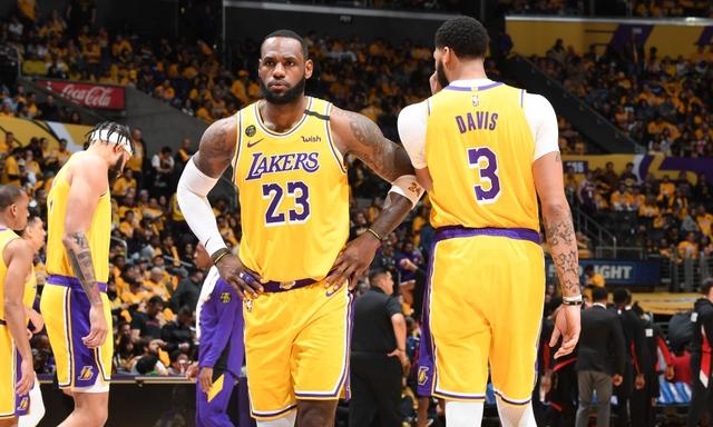 沈阳日报：新阵三线低迷无缘八强 辽篮别把“阵痛”拖成“长痛”（沈阳日报：新阵三线乏力无缘八强 辽篮需防“阵痛”演变为“长痛”）