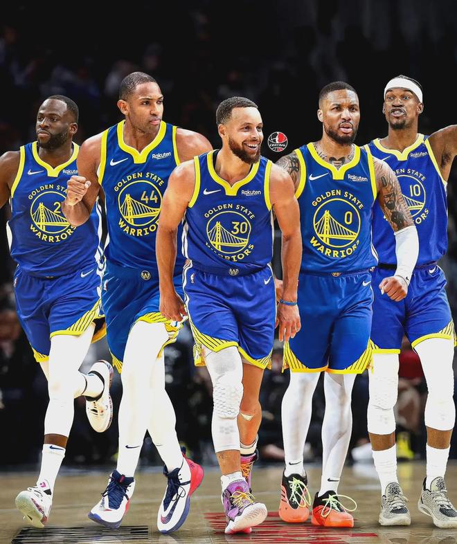 世界杯球票秒售罄，球迷抢票大战升级（世界杯门票瞬售一空，球迷抢票大战加剧）