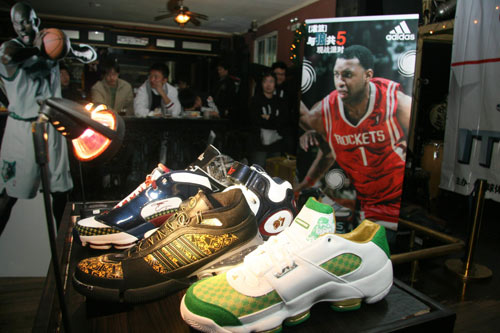 一场比赛看清球队问题（一役揭示球队短板）