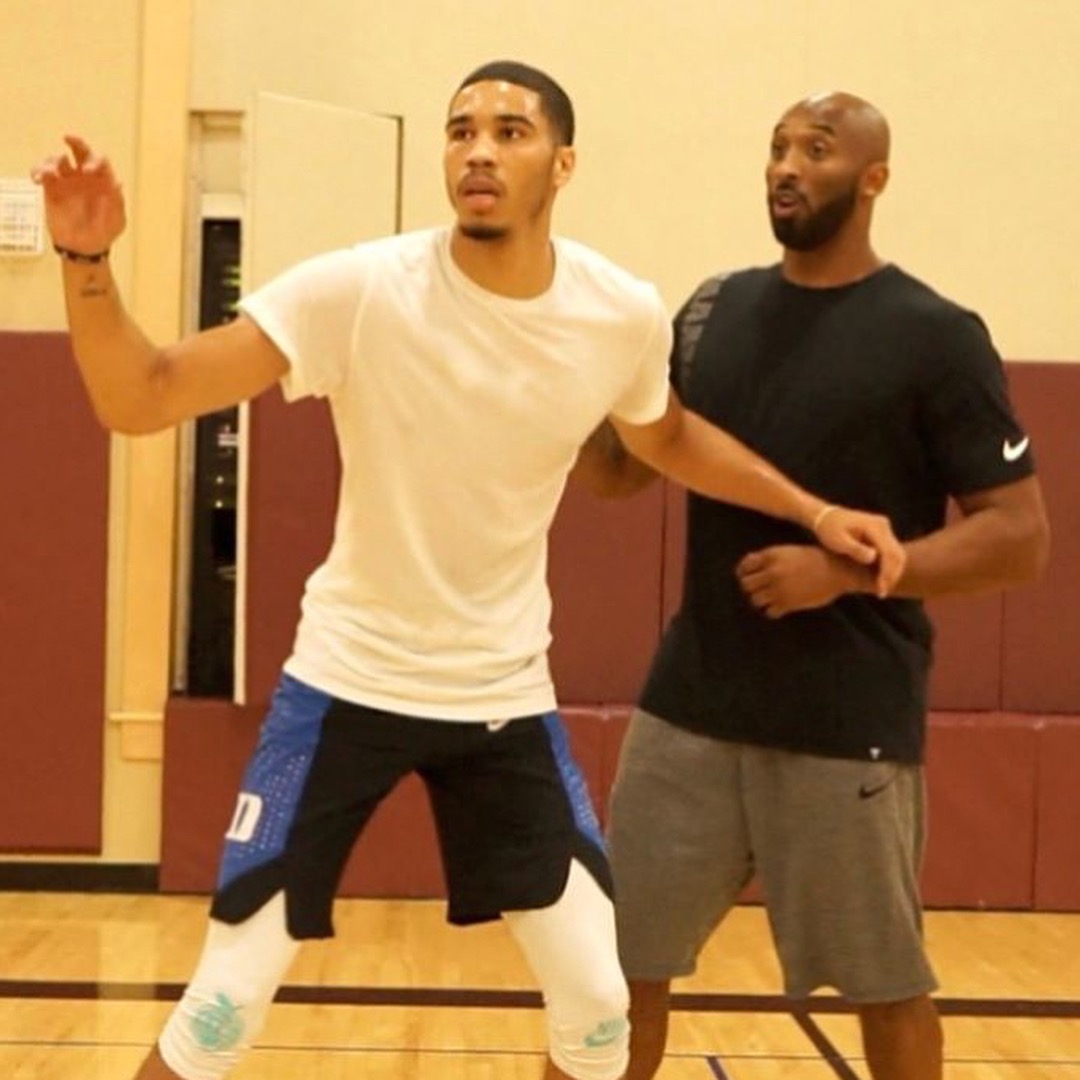 英媒：桑乔等4人将在曼联一线队回归后被下放至U21更衣室（英媒：桑乔等四人回归一线队后将被安排到U21更衣室）