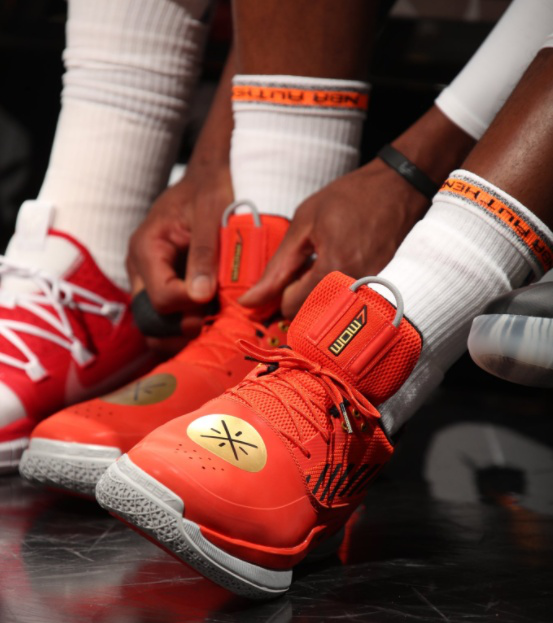 韩足晚报（2025.11.24）衣恋、城南谁将周日战富川（韩足晚报（2025.11.24）：衣恋与城南，谁将在周日对阵富川？）