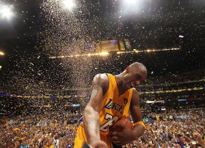 马克西连续21场砍下20+，追平艾弗森并列队史第二（马克西连续21场得分20+，追平艾弗森并列队史第二位）