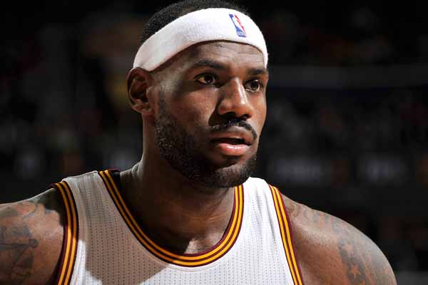 图拉姆：不认为现在踢利物浦我们就占优，每场比赛都是独立的（图拉姆：即便此刻面对利物浦也谈不上优势，每一场都是全新的较量）